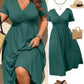 Plus Size V-nyakú, ráncolt rövid ujjú midiruha