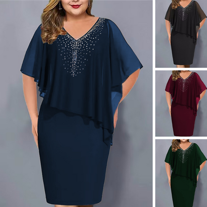 👗Strasszos V-nyakú Cape ruha sifon borítással
