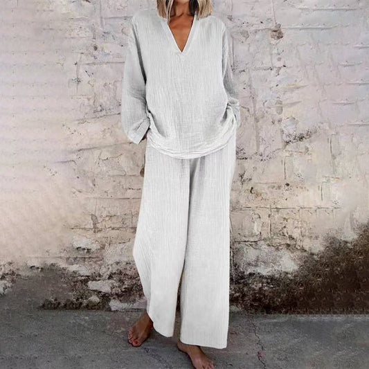 V-nyakú, hosszú ujjú felső és széles szárú nadrág szett