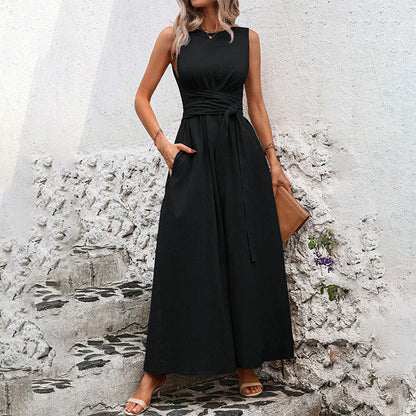 Ujjatlan, kerek nyakú, A-vonalú maxi ruha